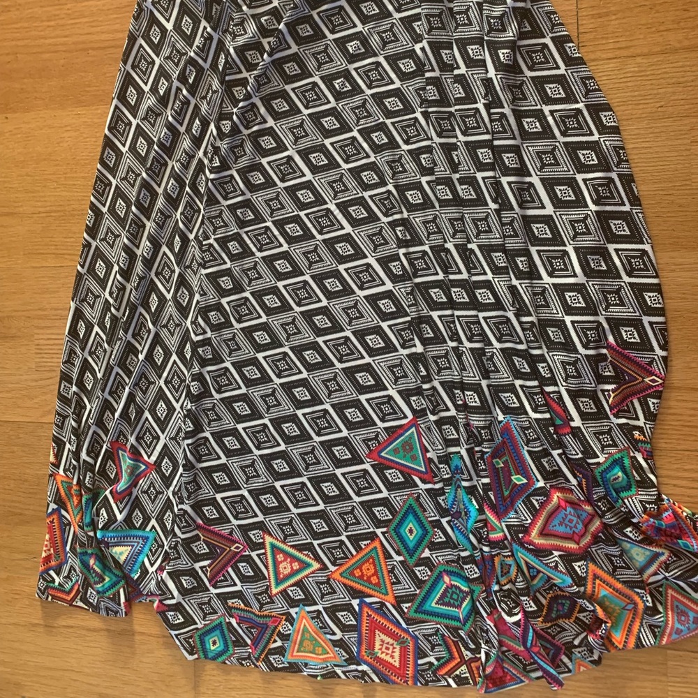 NWT Lularoe L maxi dipped pattern slinky fabric